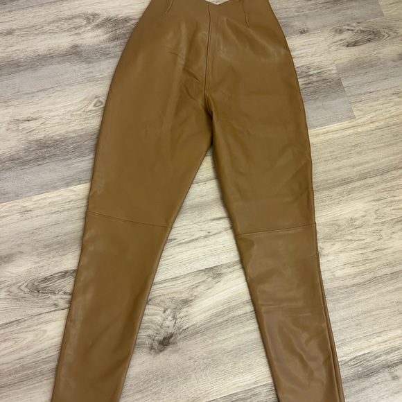 Abercombie and fitch vegan leather leggings XS short - Picture 3 of 9